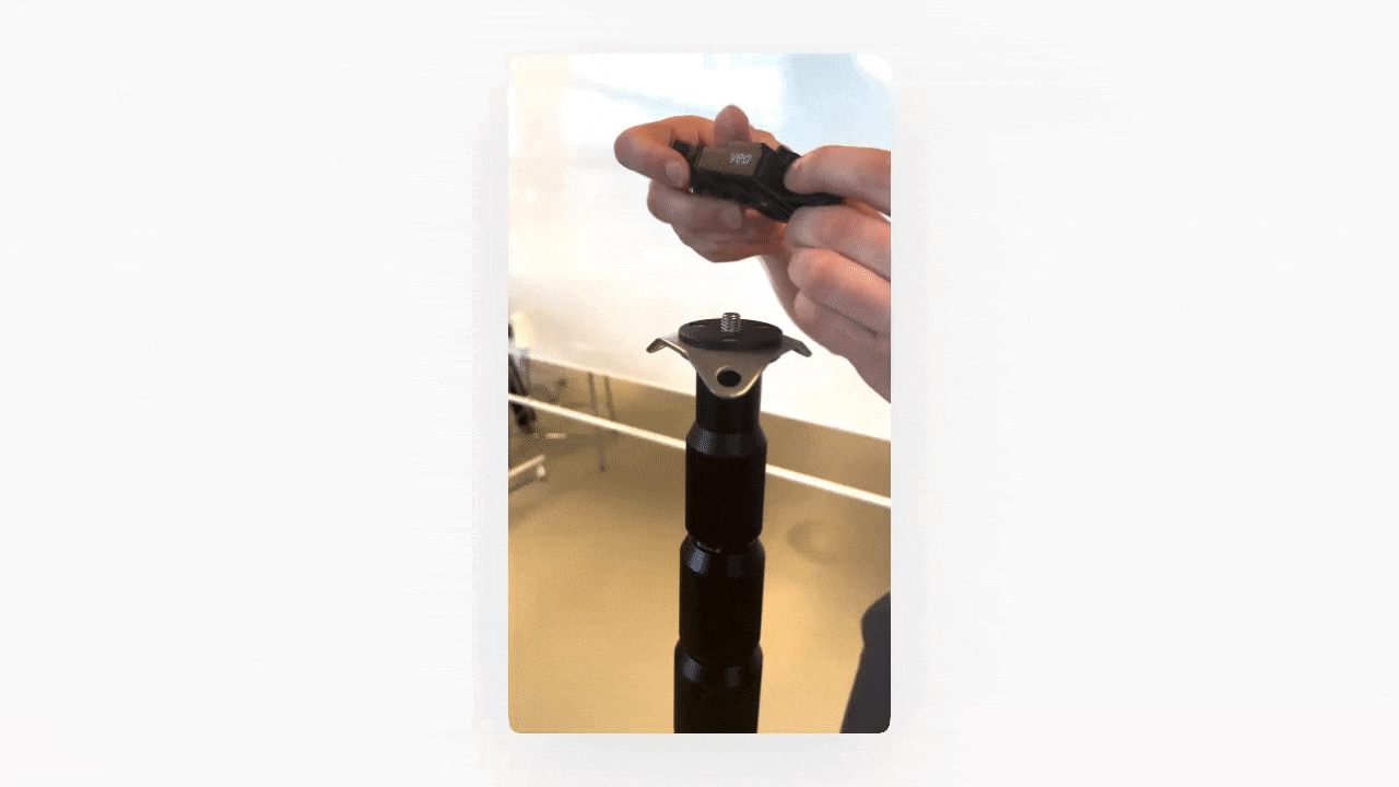 Demonstration of how to install the quick mount on the tripod
