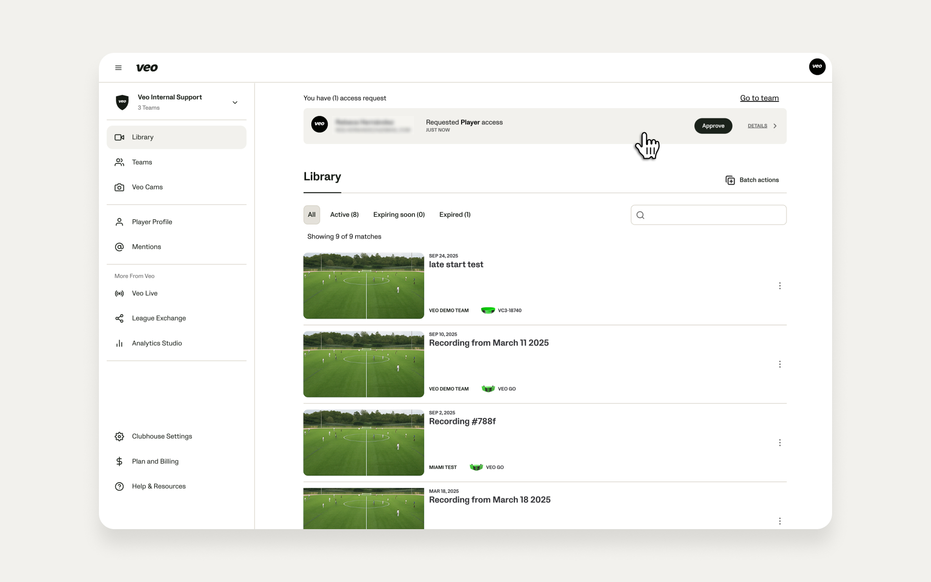 Esempio di richiesta in sospeso mostrata nella dashboard principale
